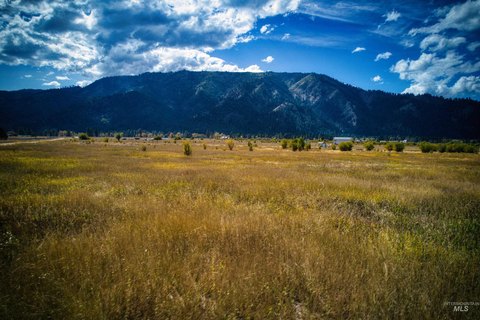 Unrestricted 10-Acre Garden Valley Land