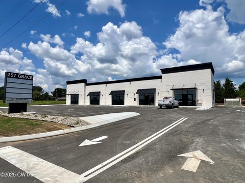 Retail/Office Space in Medina, TN