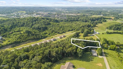 LAND - Sevierville, TN