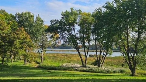 5-Acre Parcel on Fishing Lake
