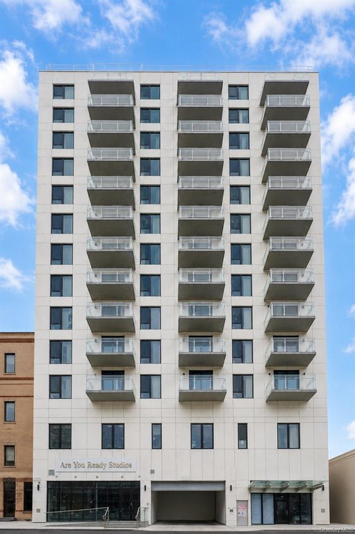 13416 35th Ave, Flushing, NY 11354-2817