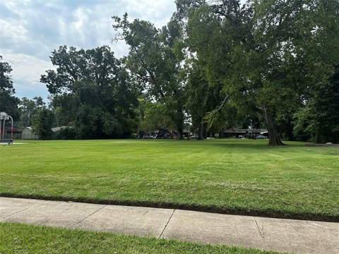Residential Lot in Waterside Sub
