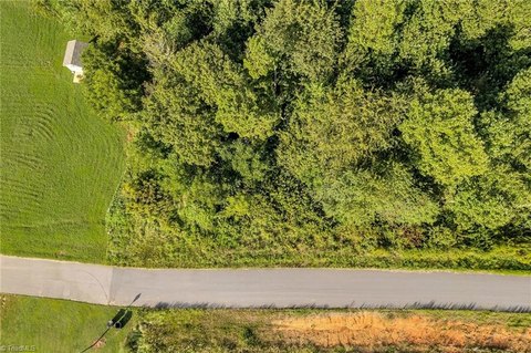 Residential Lot Near Oakwoods Club