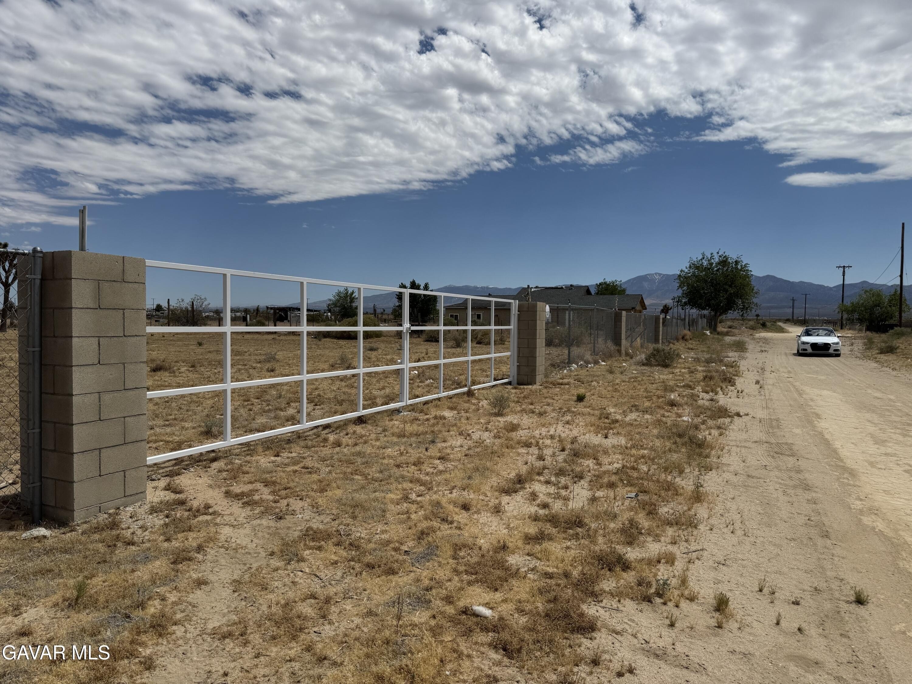 Palmdale Land with Water Service