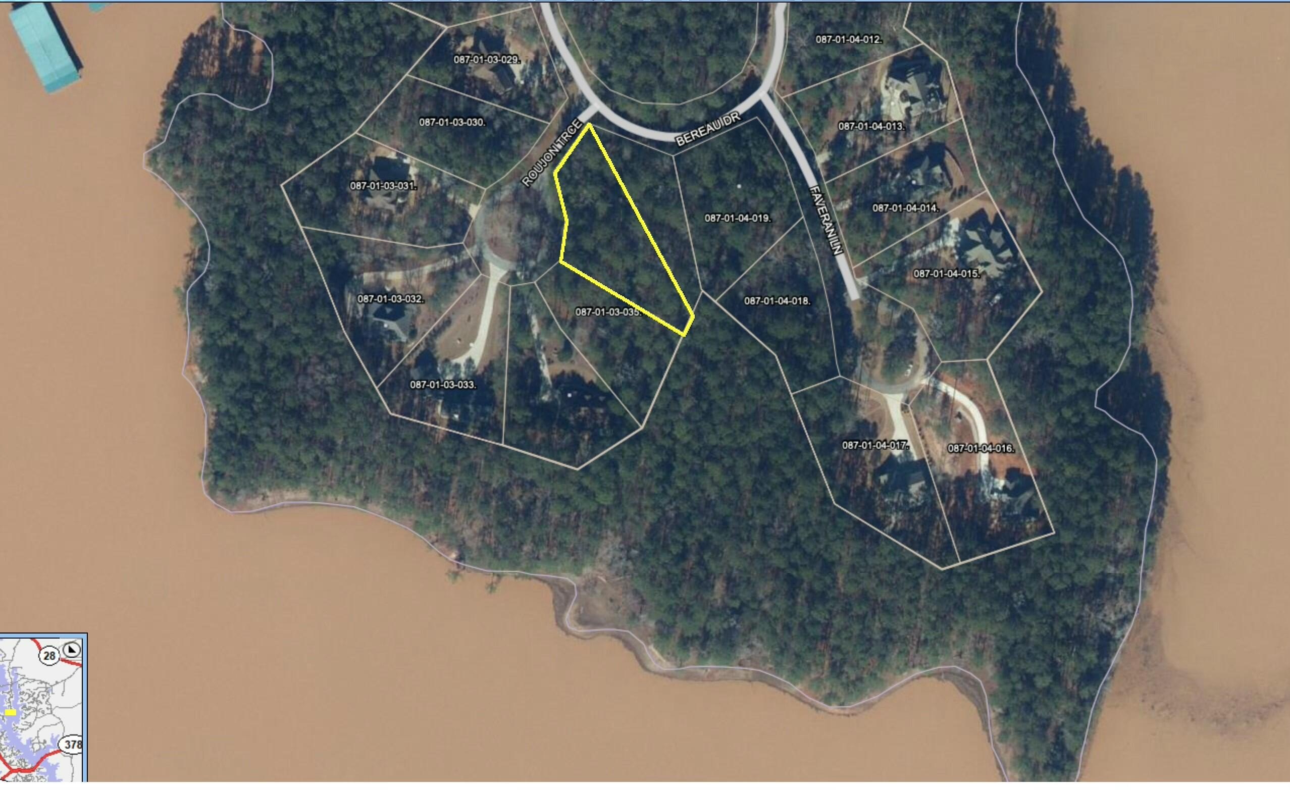 Waterfront Lot in Savannah Lakes