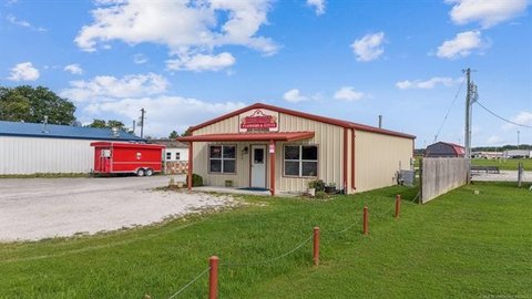Turn-Key Flower Shop with Highway Frontage