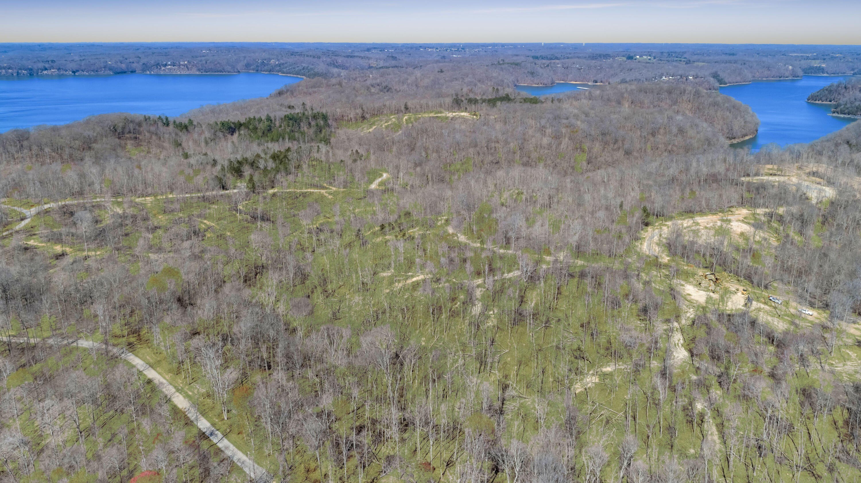 Land Near Lake Cumberland