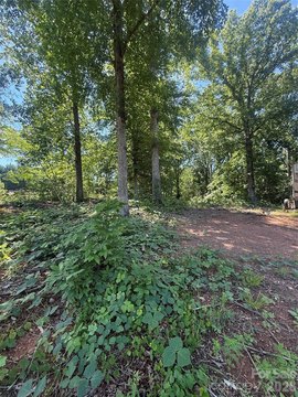 LAND - Hickory, NC