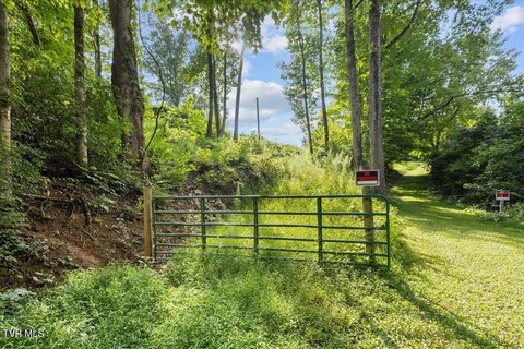 Land, Bristol, VA
