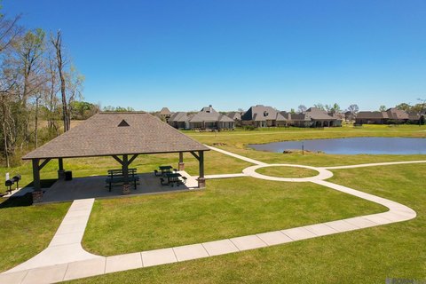 Land, Zachary, LA