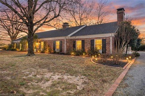 Rare Compound-Style Property