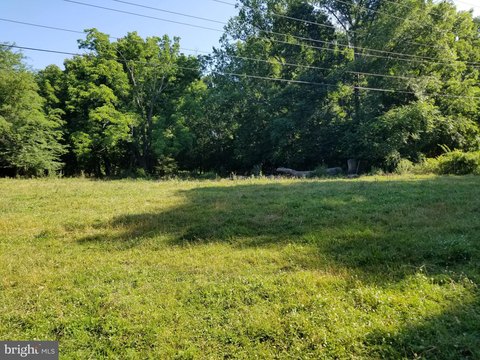 Nearly 6-Acre Keedysville Lot