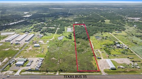 Aransas Pass Land on Highway