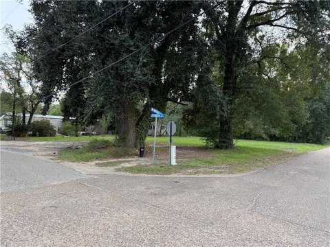 Land, Amite City, LA