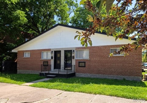 Traditional, 2-4 Units - St Louis, MO