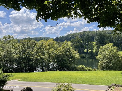 Land with Clinch River Views
