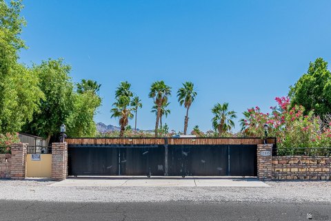 Gated Yuma Lot with Hookups