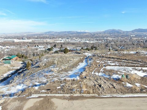 Residential Lot with Mountain Views