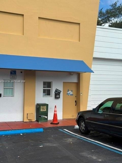 Hallandale Beach Flex Office Warehouse