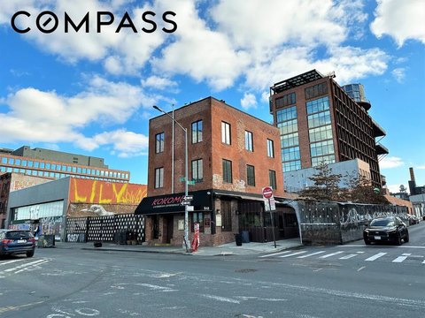 Park-Front Restaurant Building with Liquor License