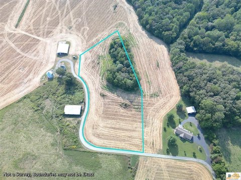 Unrestricted Acreage Near Holmes Bend Marina