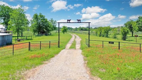Unrestricted Land Near Madisonville, TX