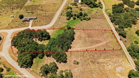 LAND - Natalia, TX