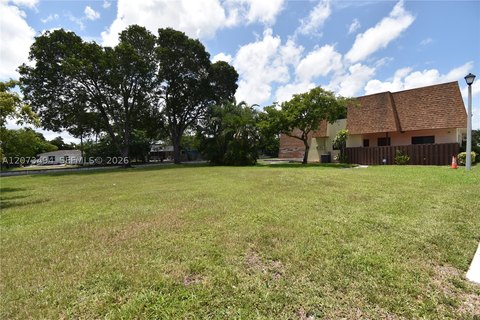 Land, North Lauderdale, FL