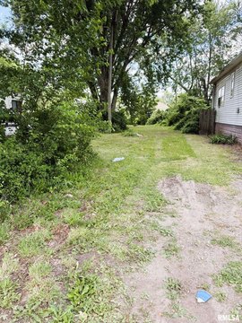 LAND - Springfield, IL