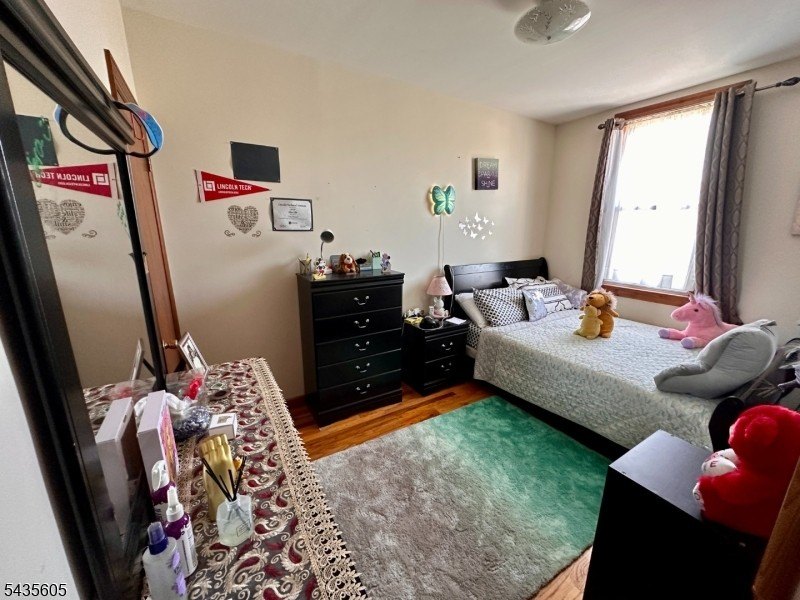 Picture 10