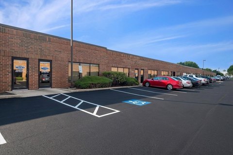Flex Space with Overhead Door