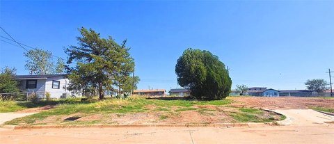 Residential Land in Lawton, OK