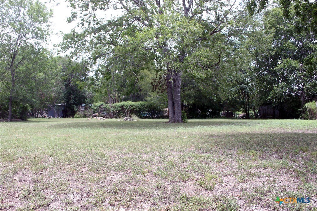 Residential Lot Near Downtown Lockhart