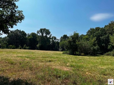 Land, Avery, TX