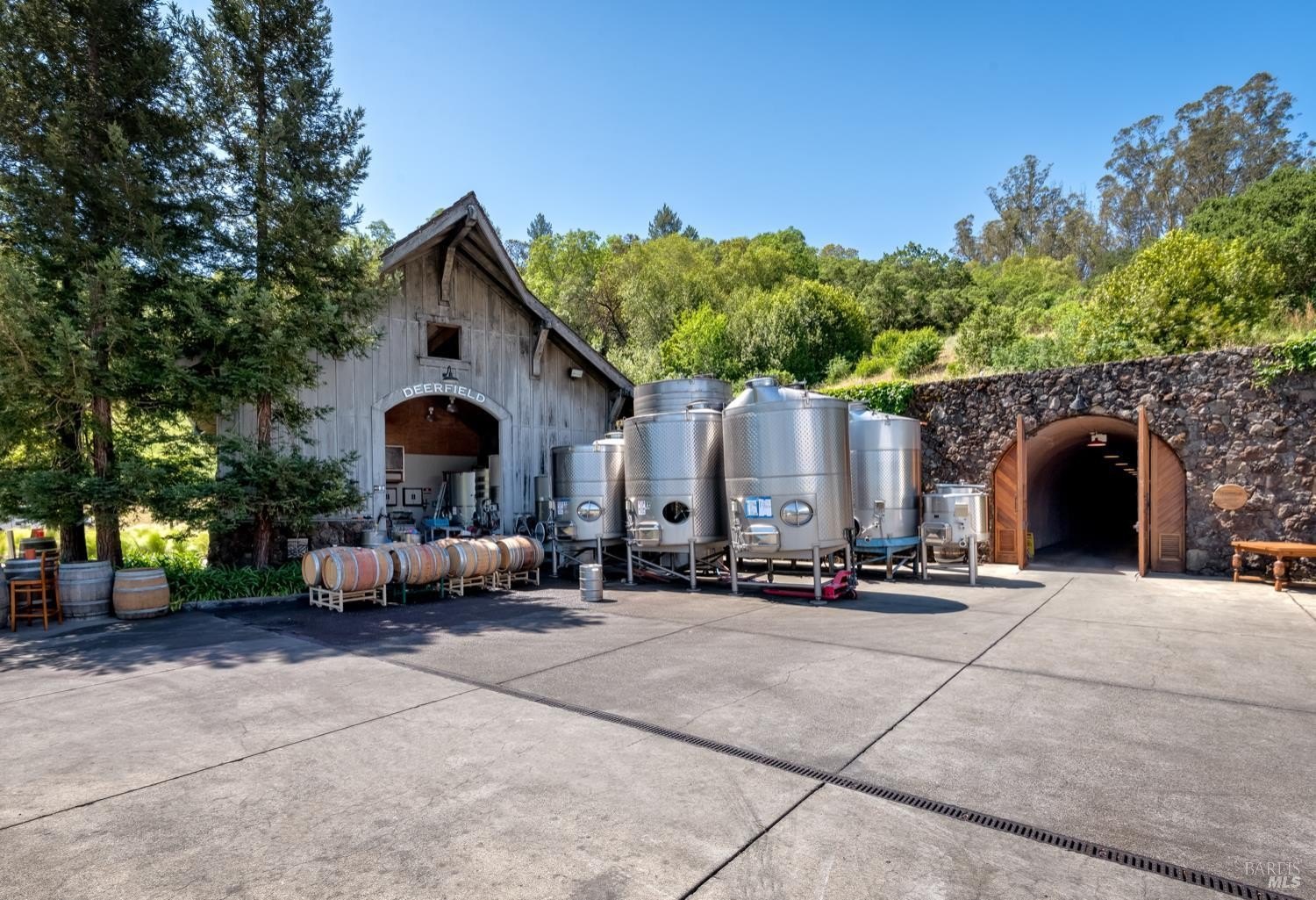 Sonoma Valley Vineyard with Winery