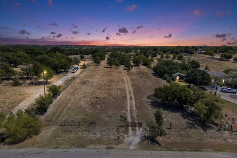 Land, Joshua, TX