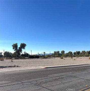 Commercial Land in High-Traffic Area