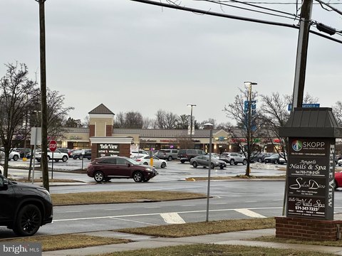 ALEXANDRIA Commercial Condo For Sale