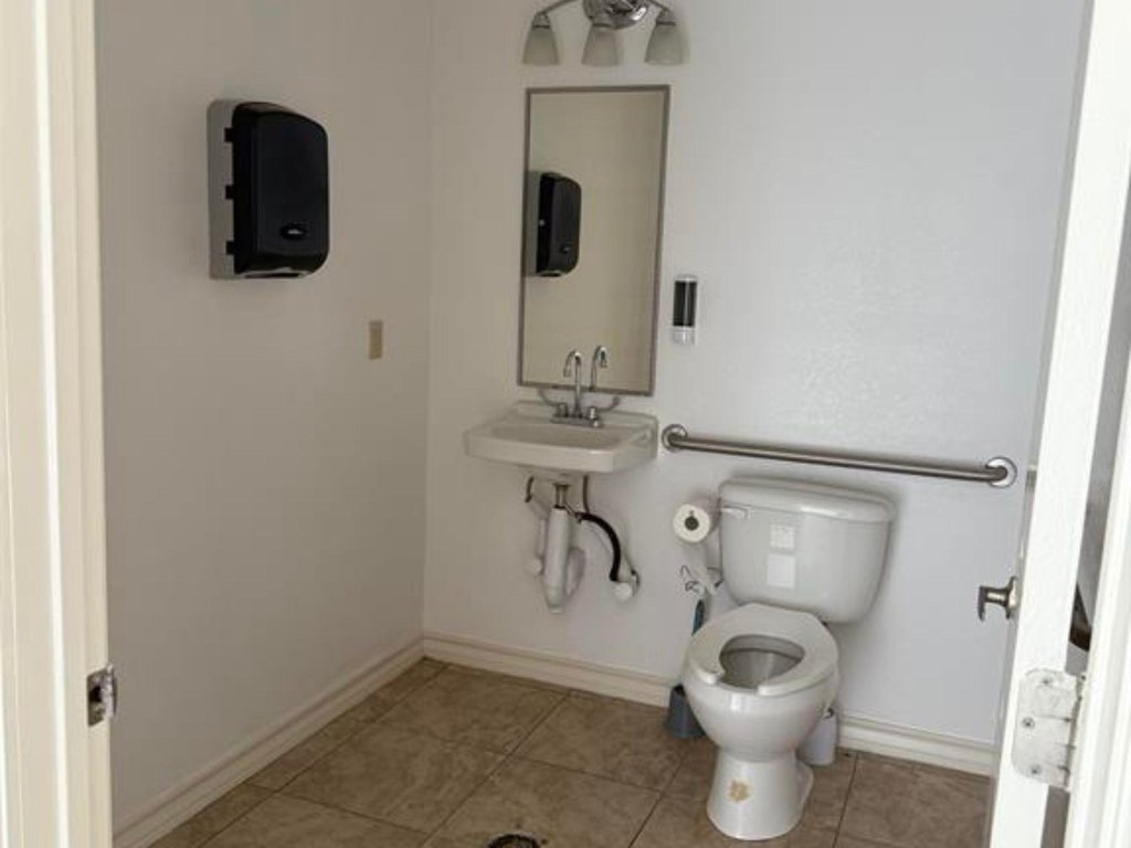 Picture 9