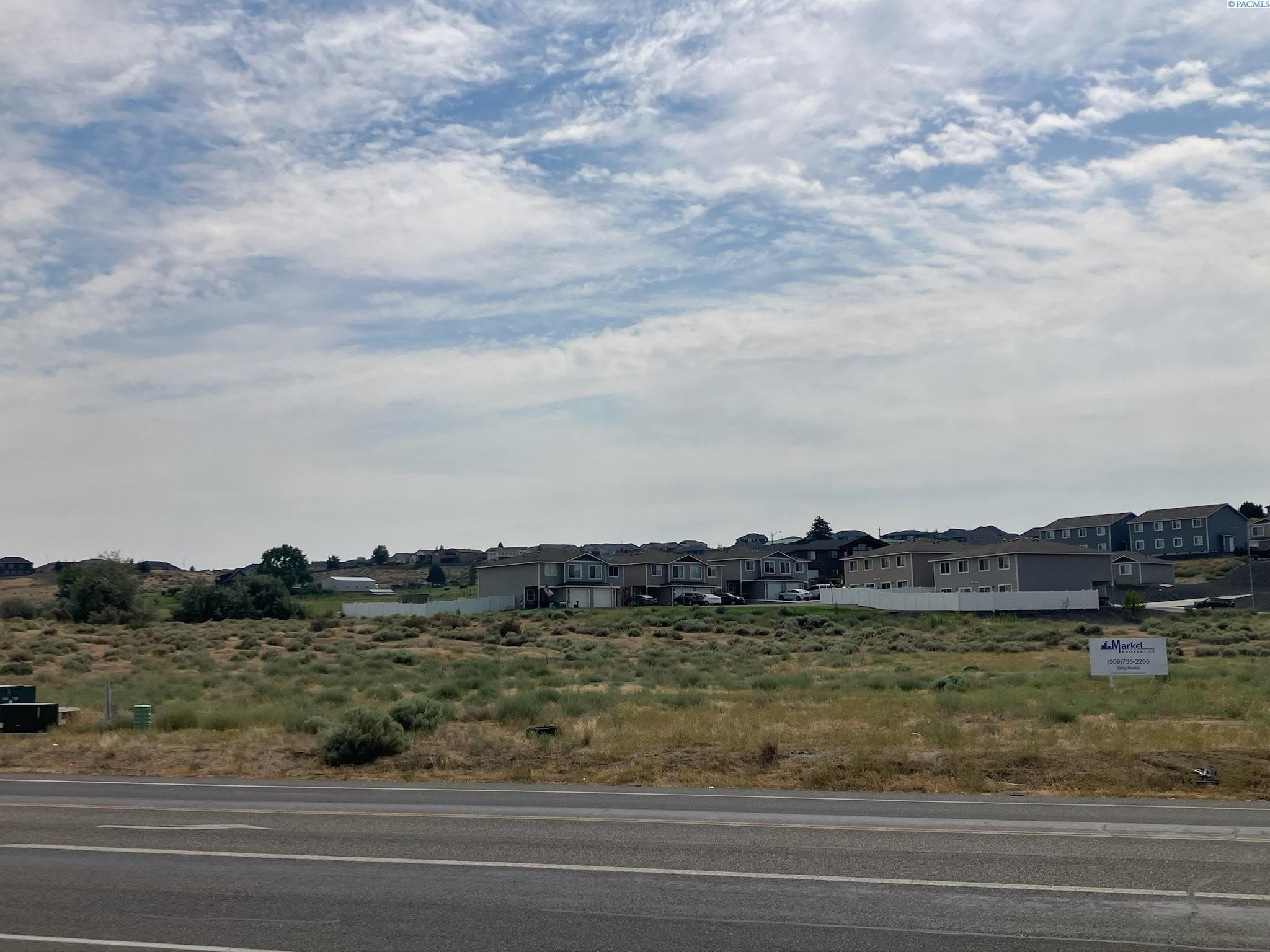 West Richland Commercial Land Available