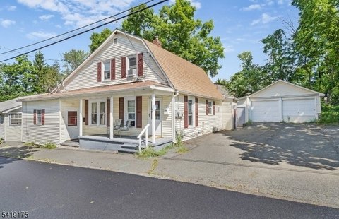 Duplex with In-Law Suite