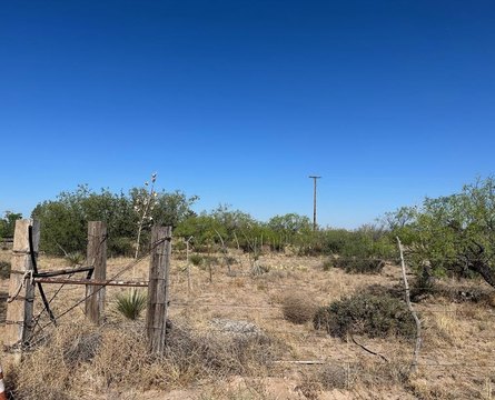 Land, Marfa, TX