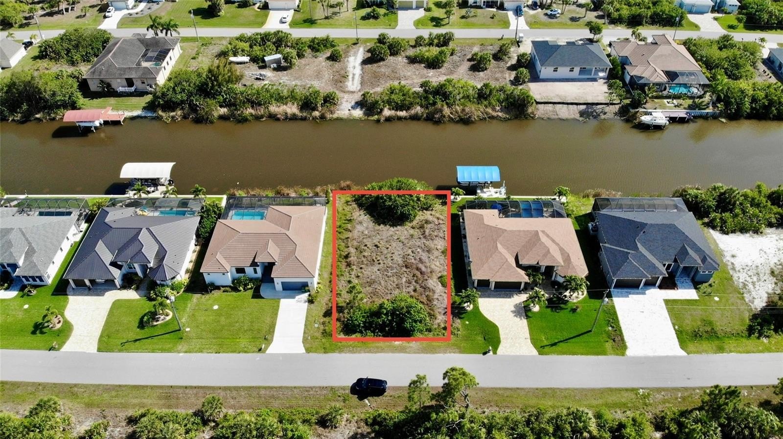Waterfront Land in Boating Community