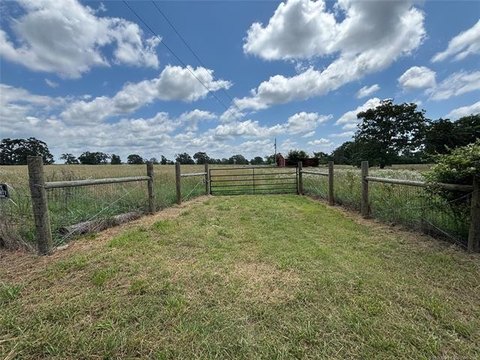 Unrestricted Farmland with Metal Barn