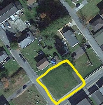 Corner Lot in Rainelle, WV