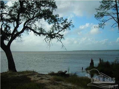 LAND - Milton, FL