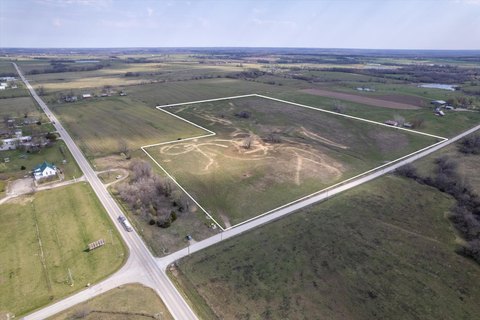 30 Acres in Clinton, MO