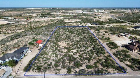 Residential Land in Del Rio, TX