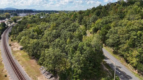 Land in Mena, Arkansas