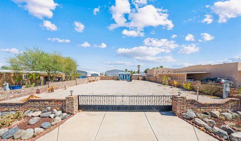 LAND, Yuma, AZ